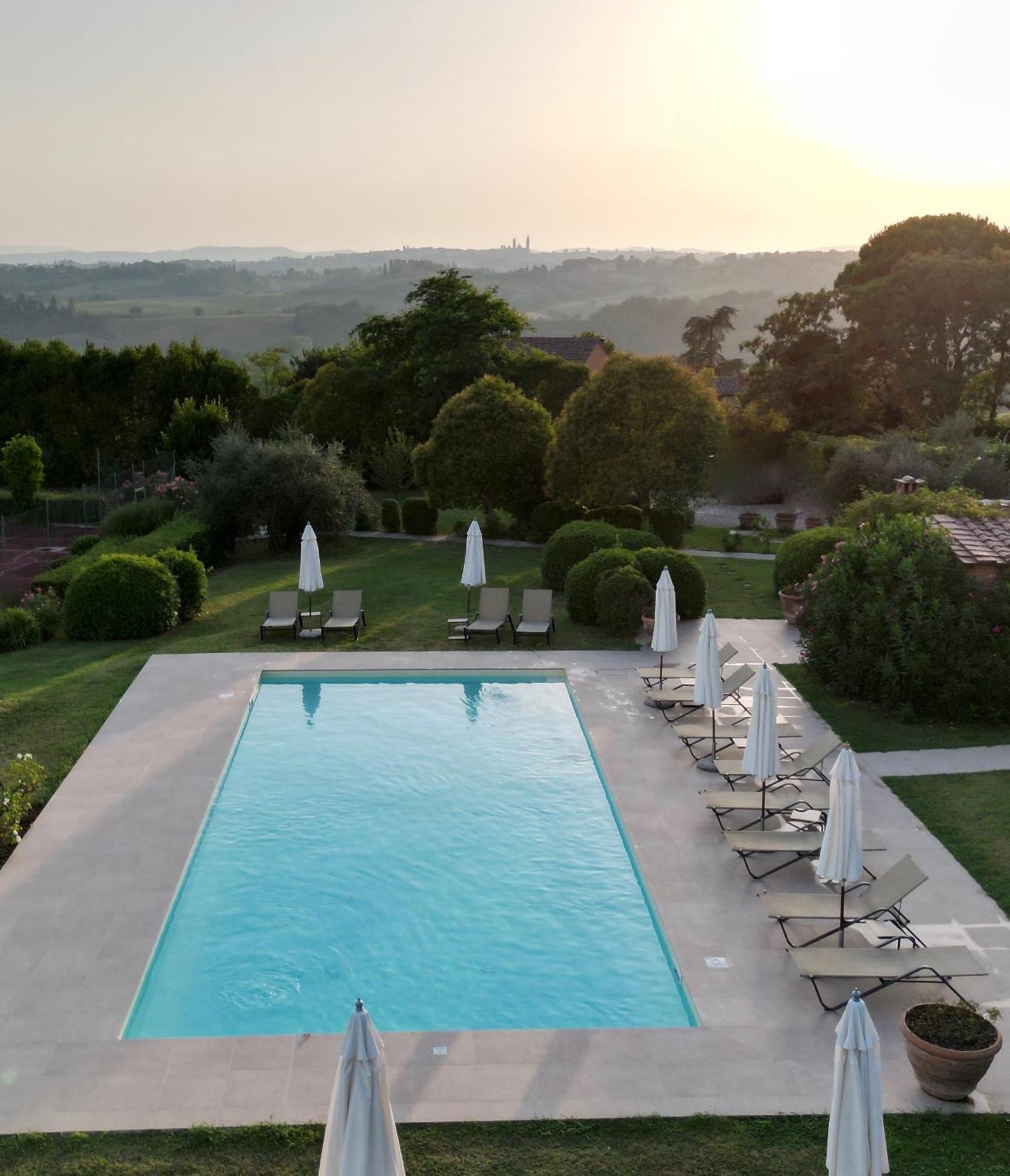 Ca' Bianca Tuscany Relais Siena Exterior photo